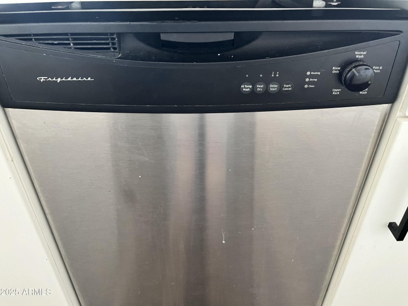APPLIANCES(4)