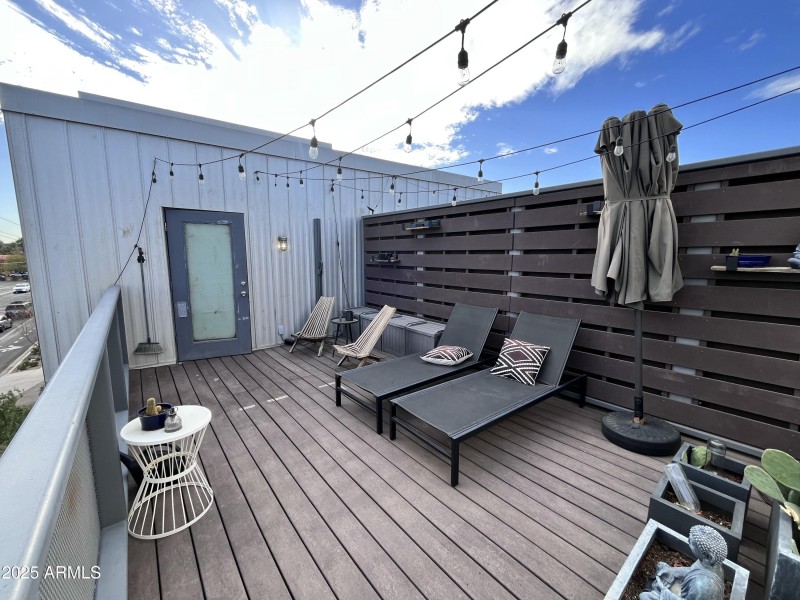 3RD FLOOR - DECK