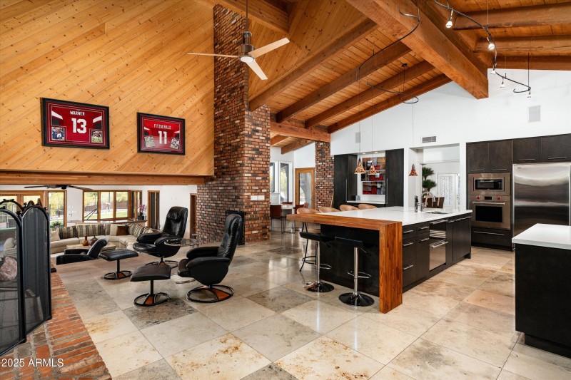 010-6830 N 46th Pl (10 of 102)