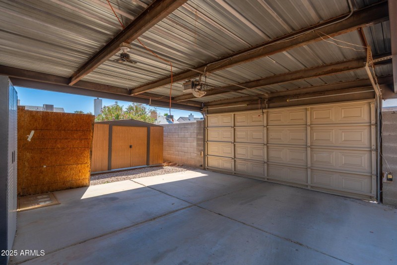 20818 N 21st Dr - 32
