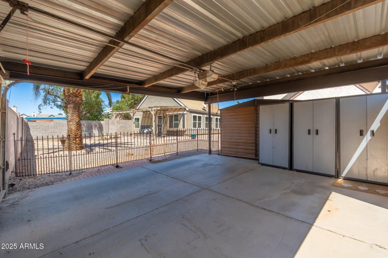 20818 N 21st Dr - 34