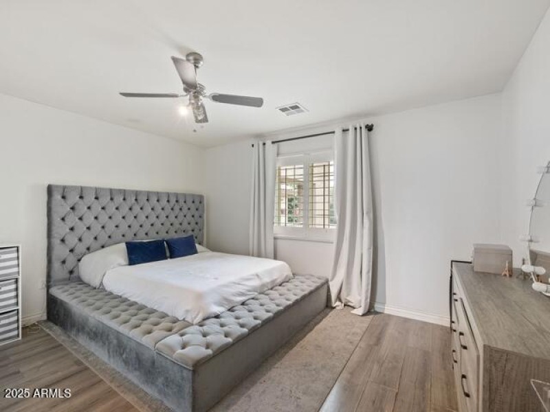 20405 N 42nd (4)