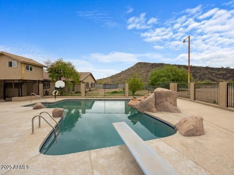20405 N 42nd (26)
