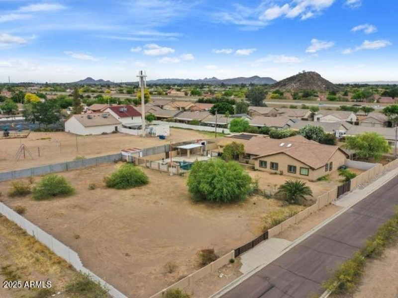 20405 N 42nd (28)