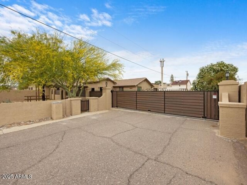 20405 N 42nd (27)