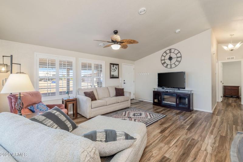 9-web-or-mls-8700 E University Dr 5109,