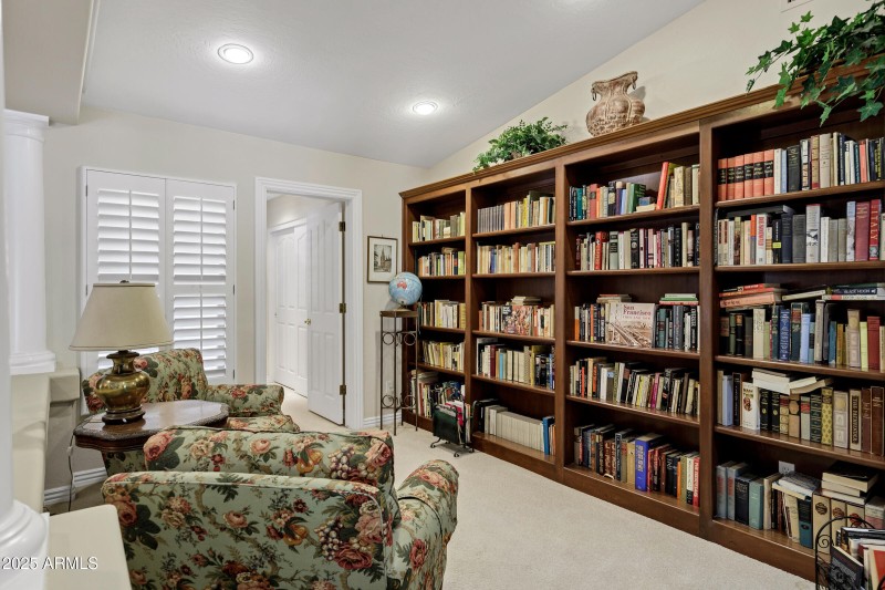 Den to Guest Suite