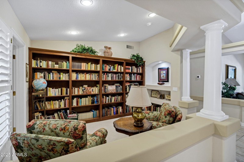 Den to Guest Suite
