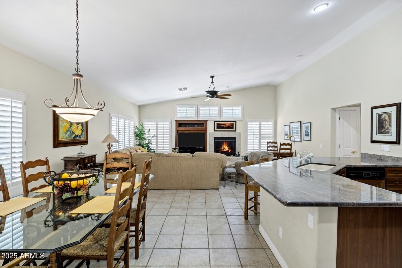 Kitchen/Nook