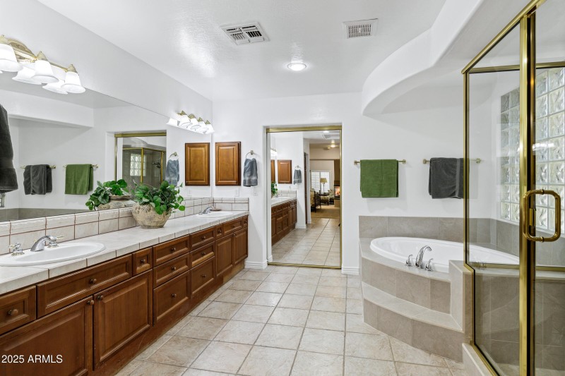 Owner's Suite Bathroom