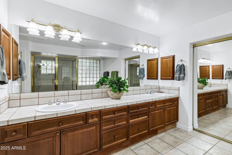 Owner's Suite Bathroom