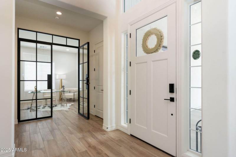 Office off Entry