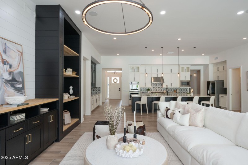 Great Room & Kitchen