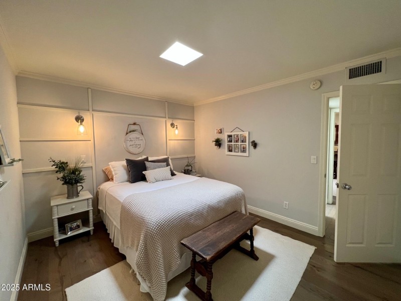 2nd/Guest Bedroom