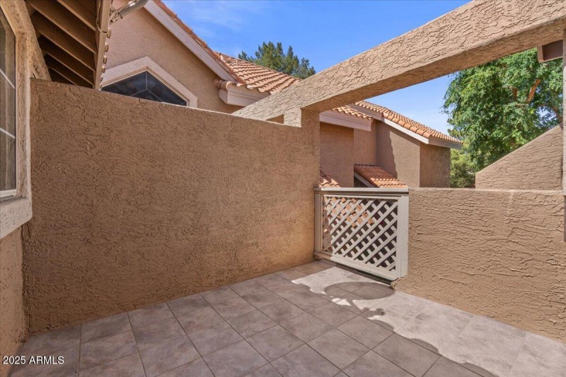 29-Back patio