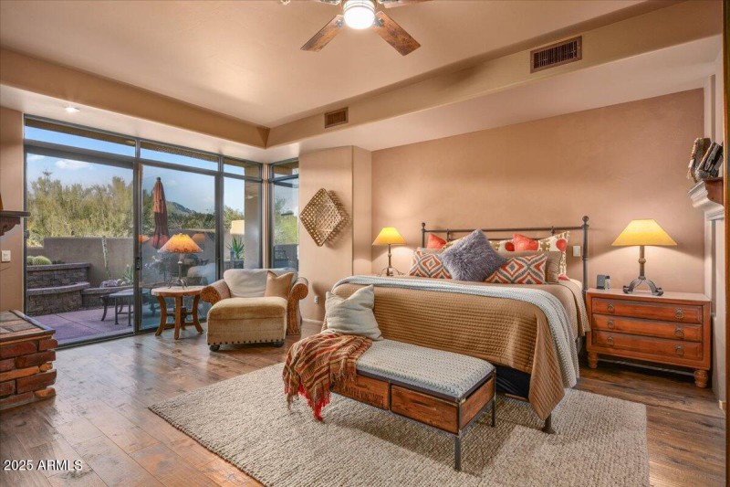 26-Primary Suite