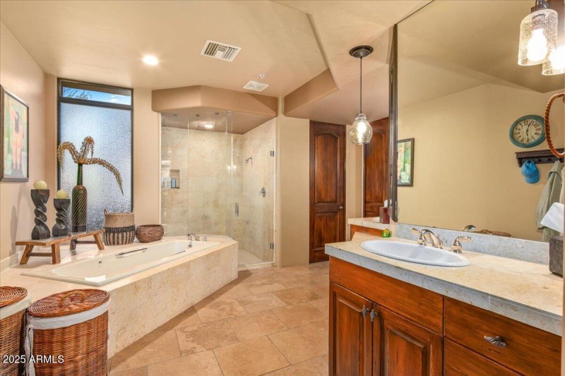 30-Primary Bath