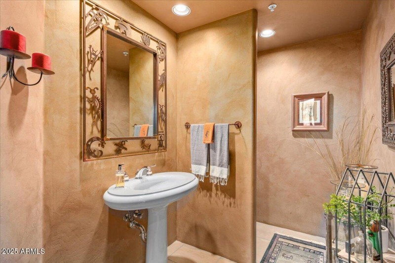 40-Powder Room