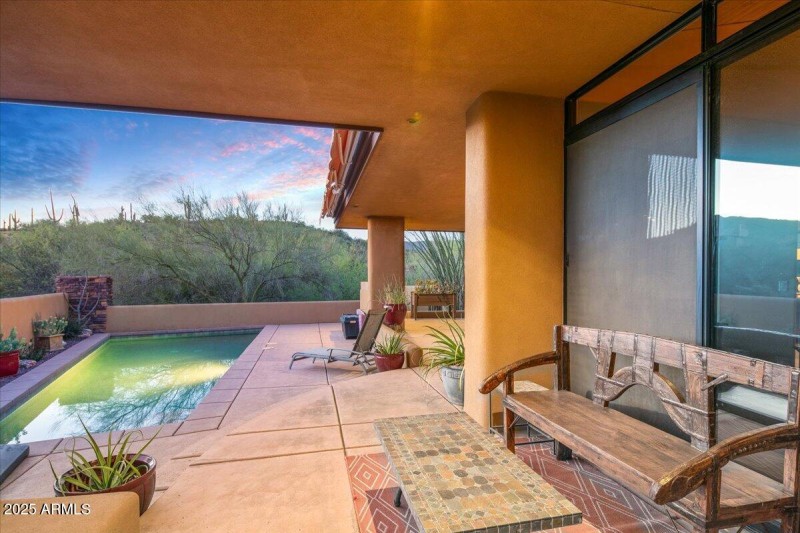 49-Patio Views