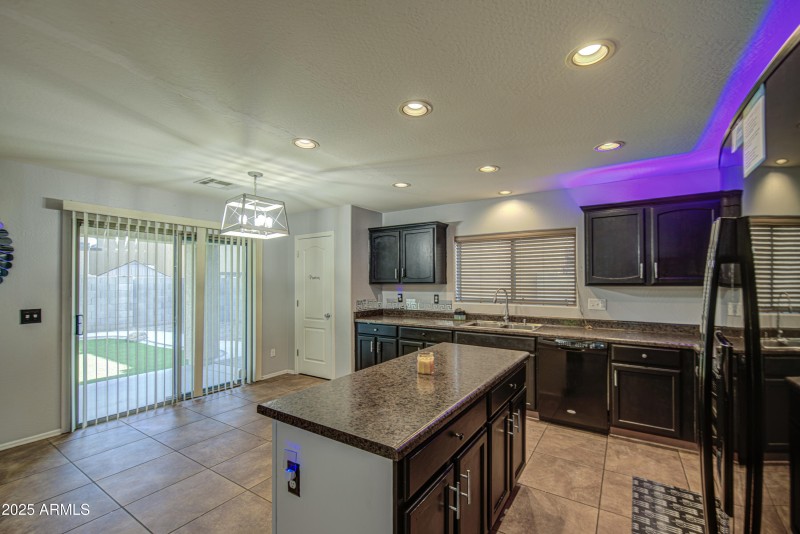 Kitchen 4 (1)