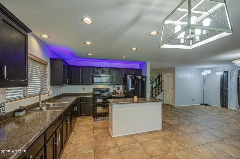 Kitchen 5 (1)