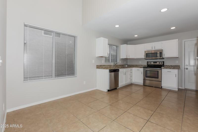 020-photo-breakfast-nook-11854108