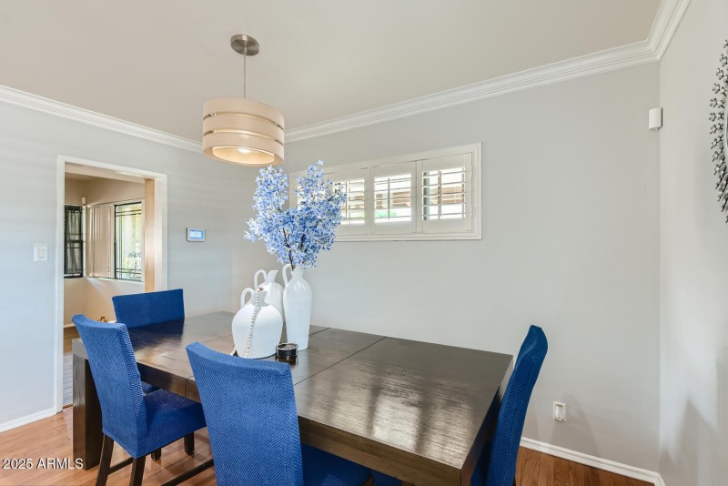 07 Dining Room - Copy