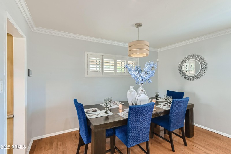 08 Dining Room - Copy