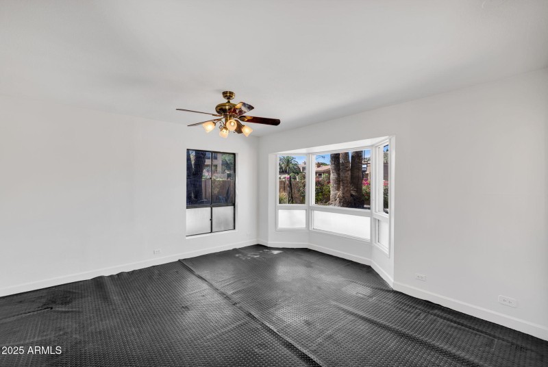 Living room OR ???