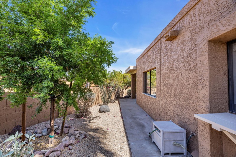 Concrete walkway