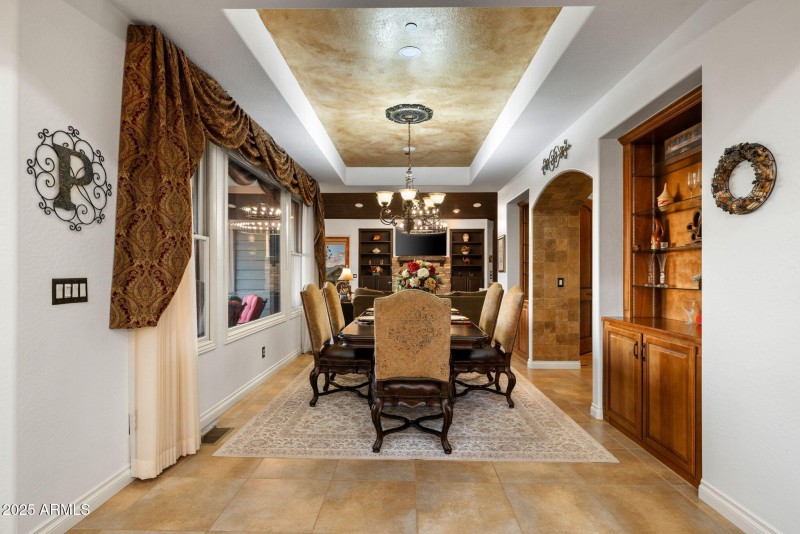 31-Dining Room (3)