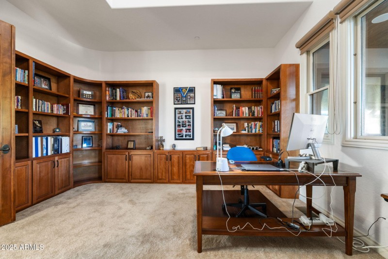 40-Office (2)