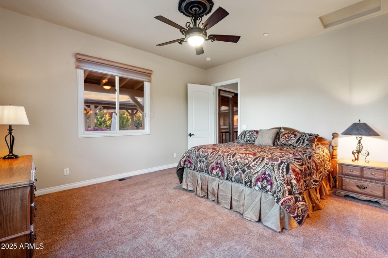 51-Bedroom 3 (2)