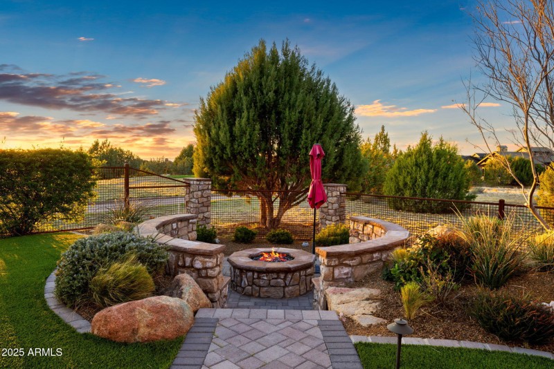 80-Fire Pit