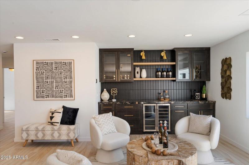 Conversation Area and Bar