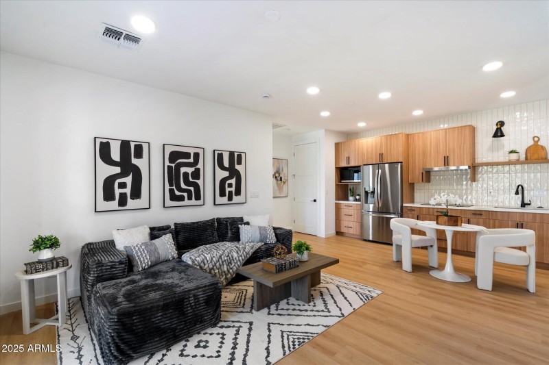 Guest House Family Room