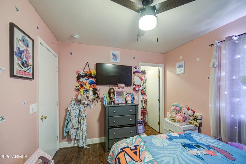 Bedroom 2-pic 2