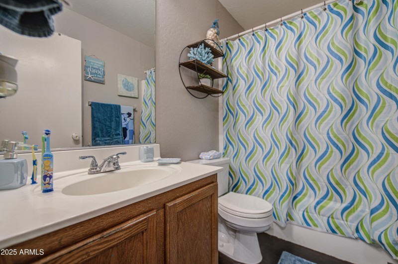 Bathroom 2-pic 1