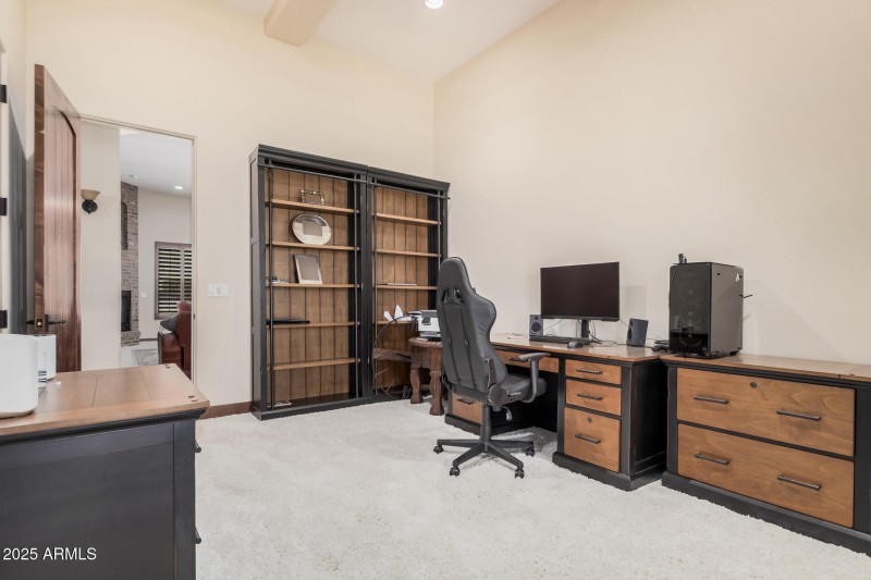 4 bedrm/office
