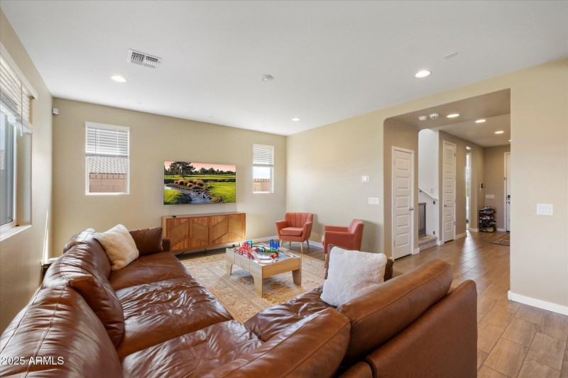 04-Living Room