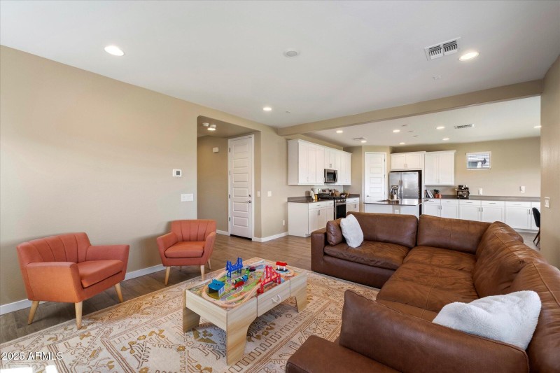 05-Living Room