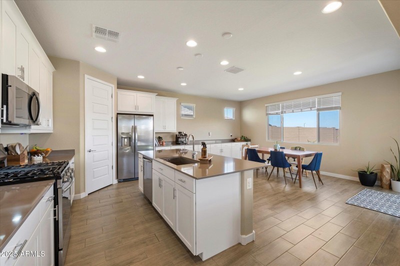 06-Kitchen