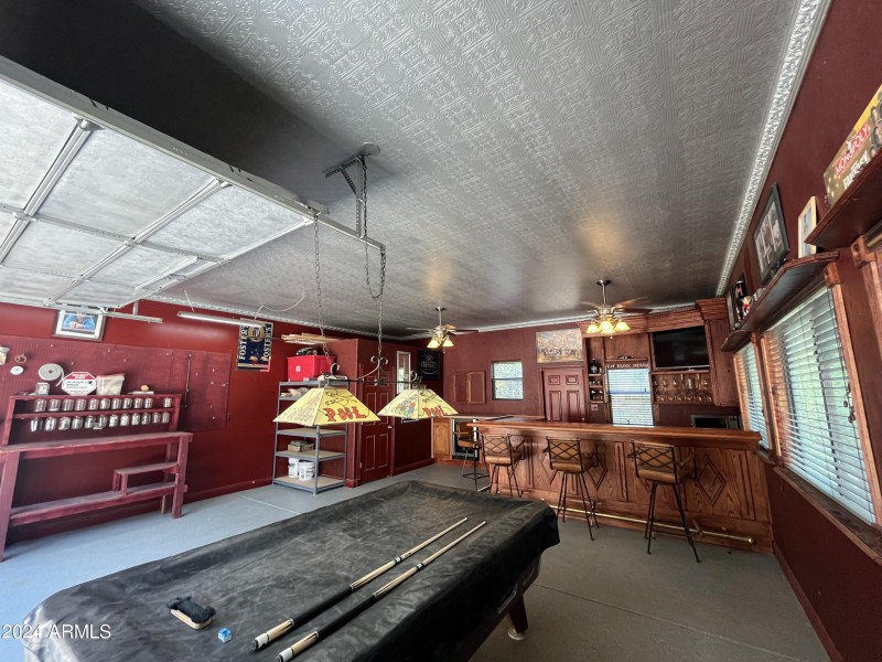 Pool table