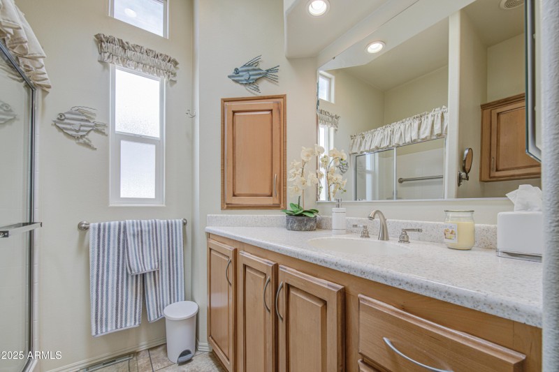 Bathroom-pic 2