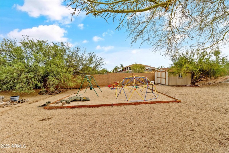 Sprawling 1 acre property