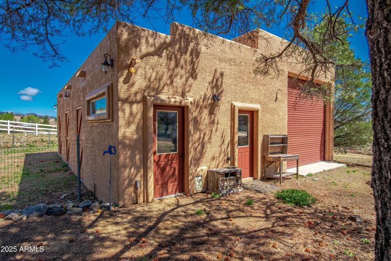 17129 W Buckhorn Dr00023