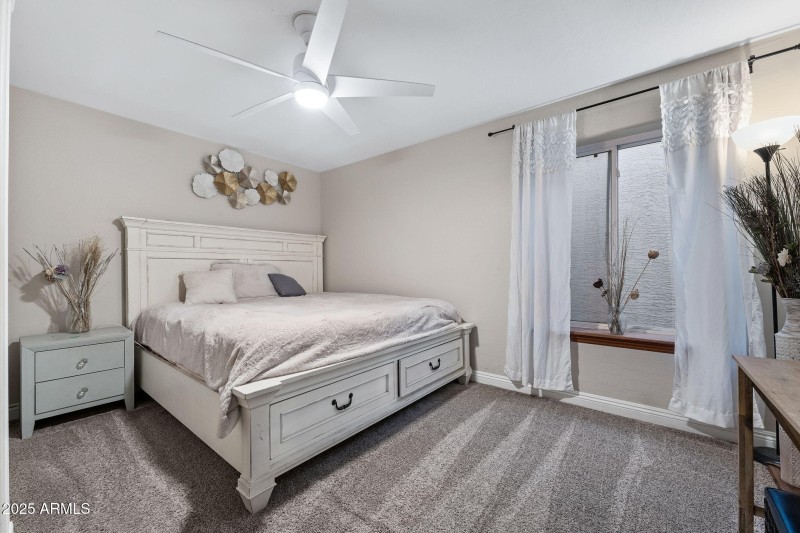 039__1934 E Cypress Tree Dr