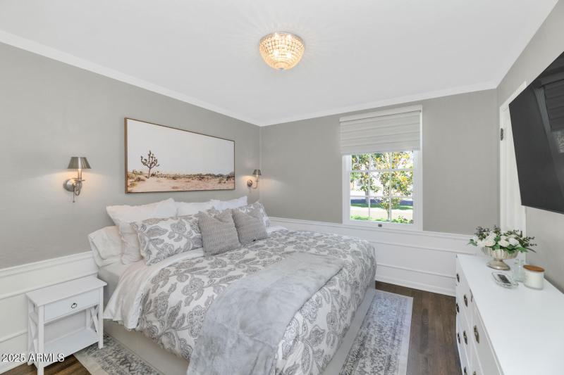 329 W Encanto Blvd-large-019-010-TOD9367