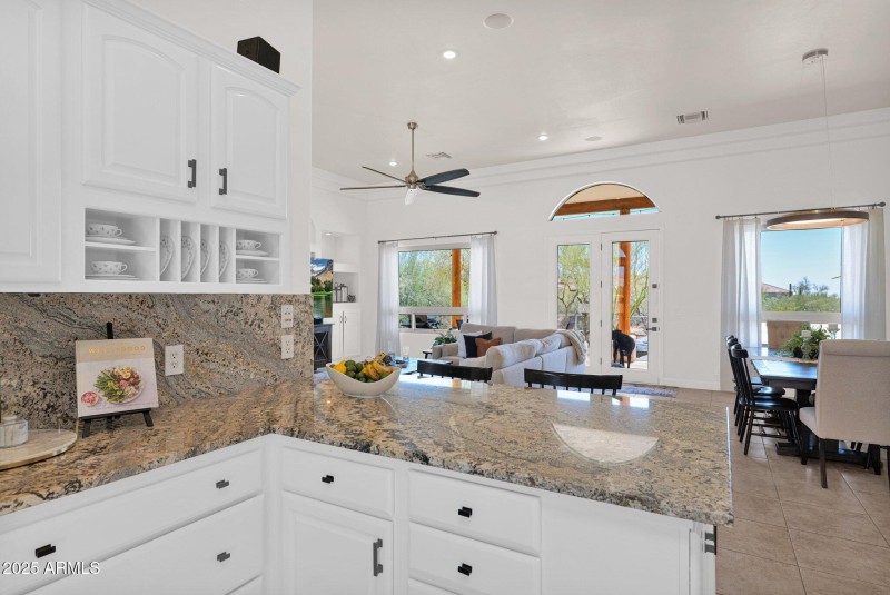 24-web-or-mls-P1188822