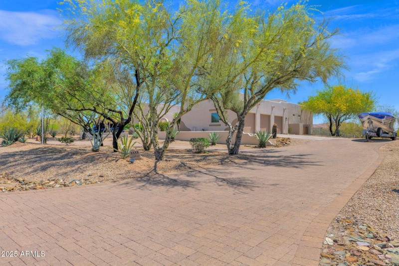 42-web-or-mls-P1188866